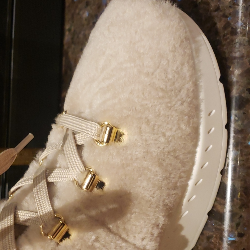 NWT 9.5 STUART WEITZMAN McKenzee BEIGE BOOTS - Picture 5 of 12